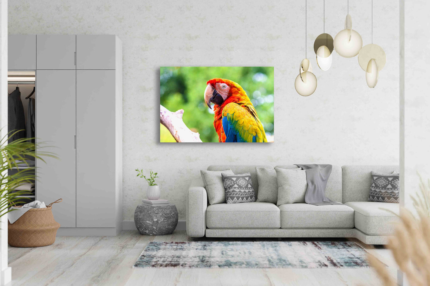 
                  
                    Exotic Scarlet Macaw
                  
                